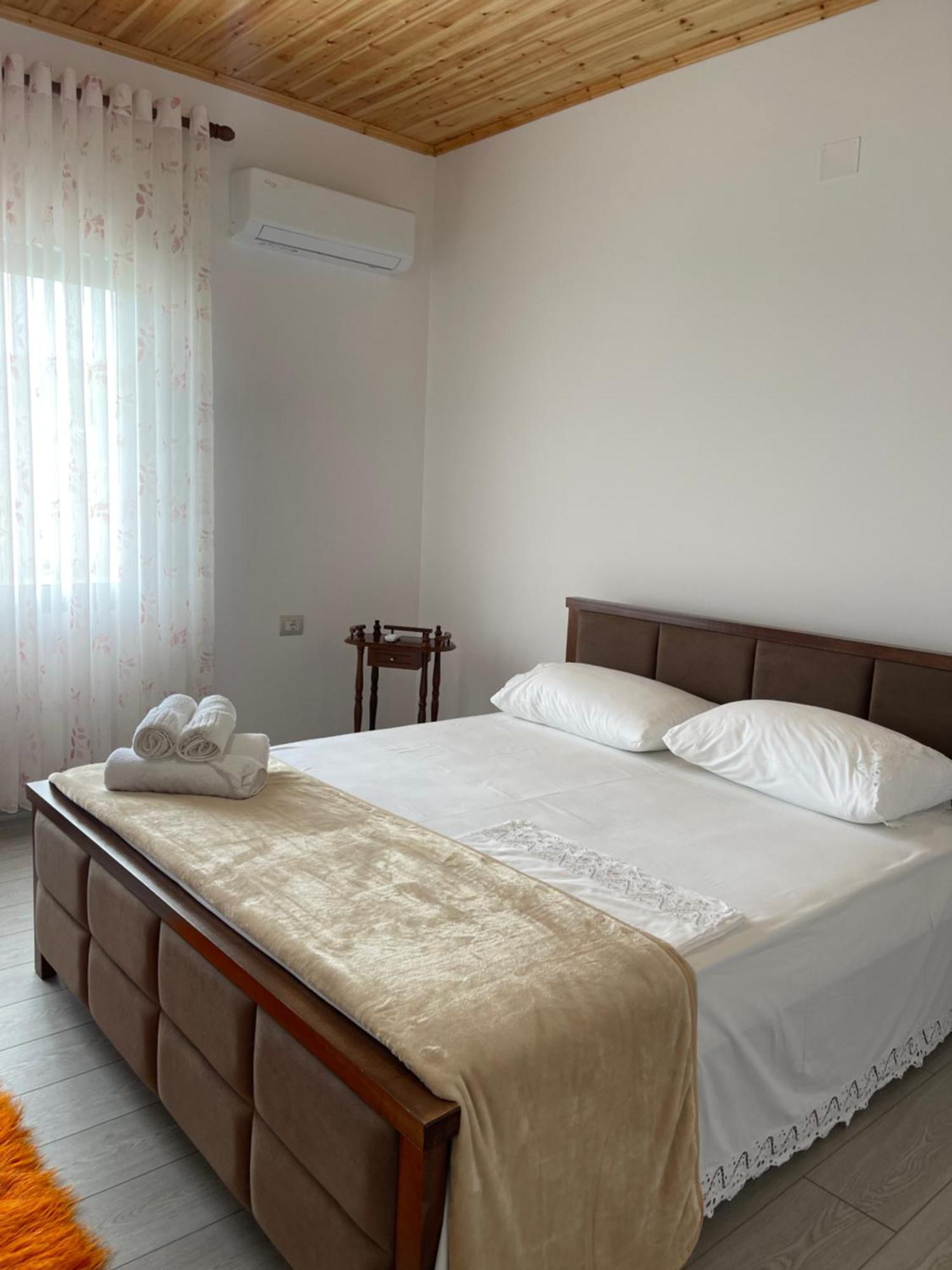 Georgemishel Guest House ベラト エクステリア 写真