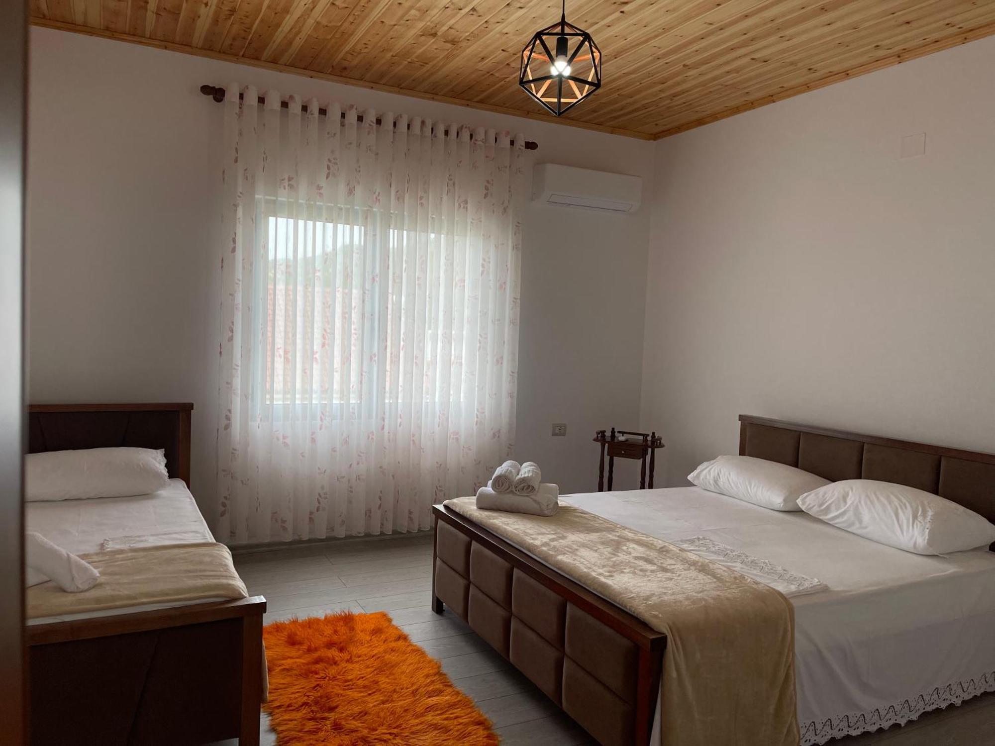 Georgemishel Guest House ベラト エクステリア 写真