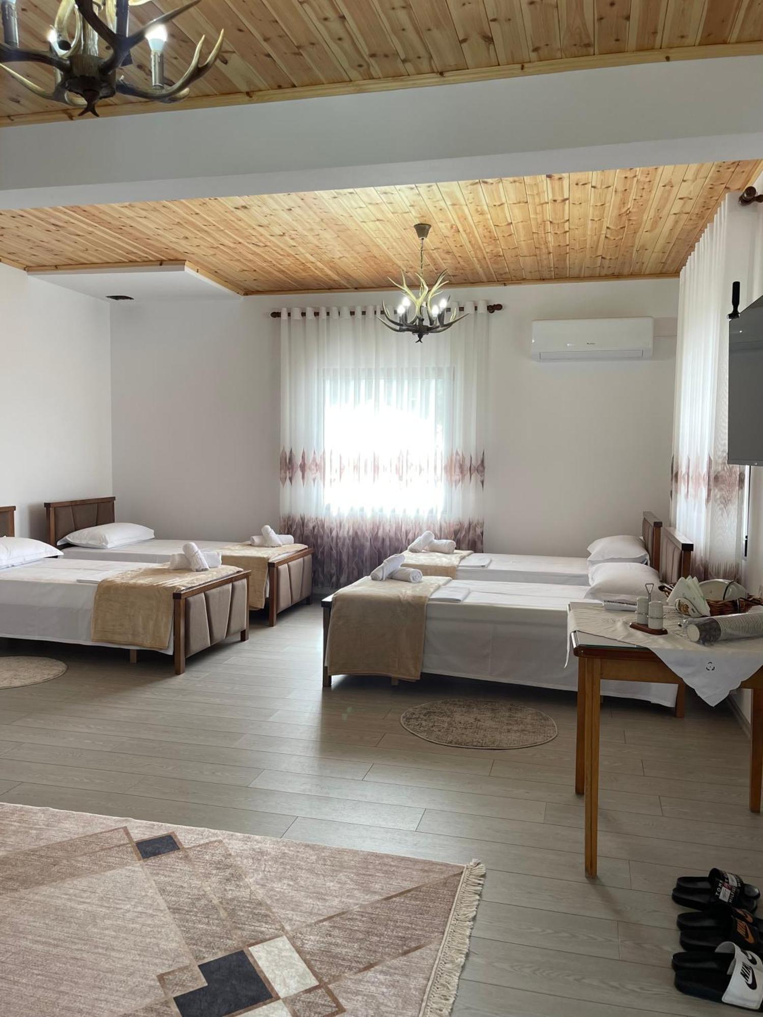 Georgemishel Guest House ベラト エクステリア 写真
