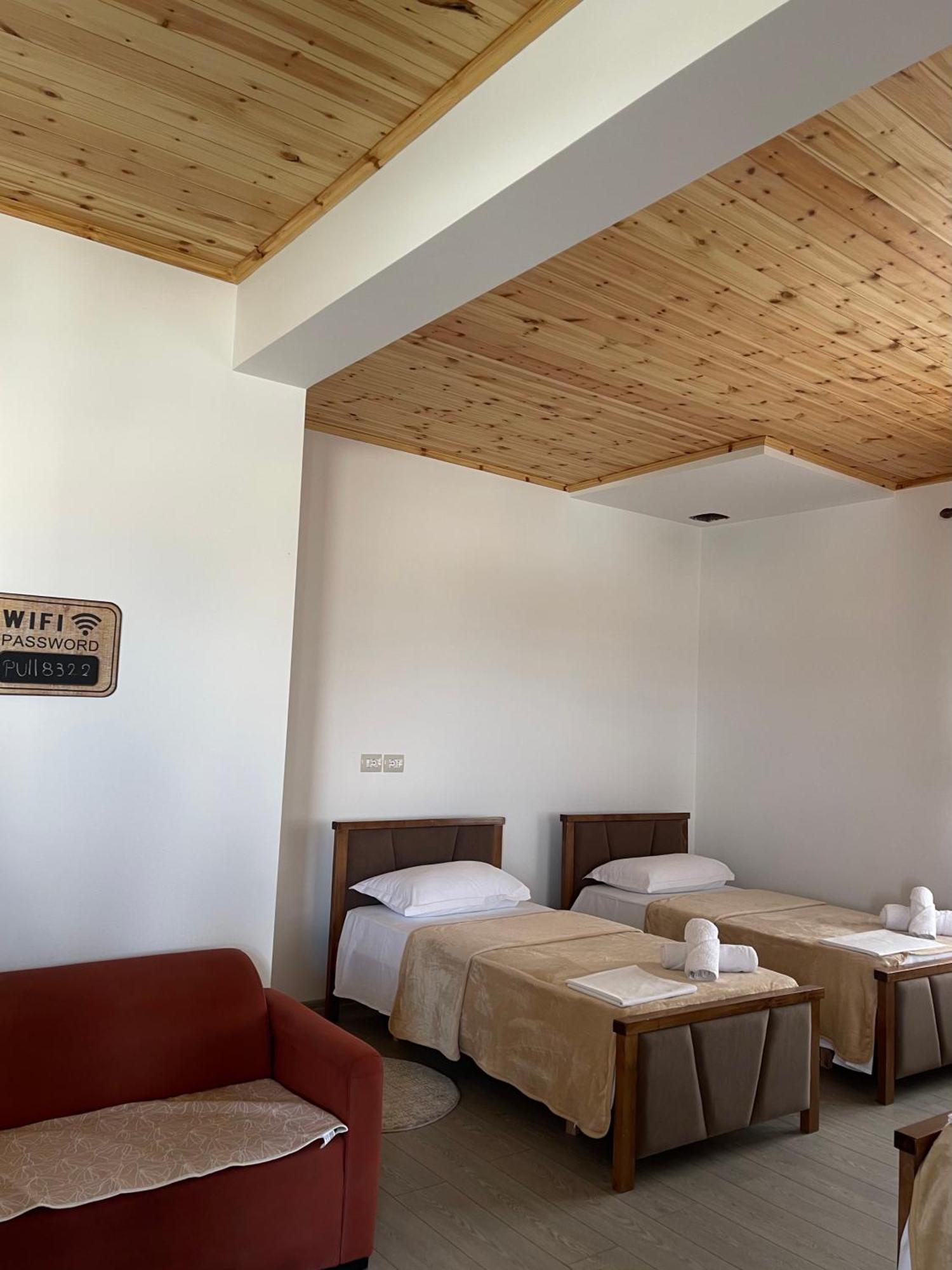Georgemishel Guest House ベラト エクステリア 写真